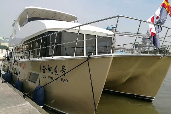 50英尺双体游艇