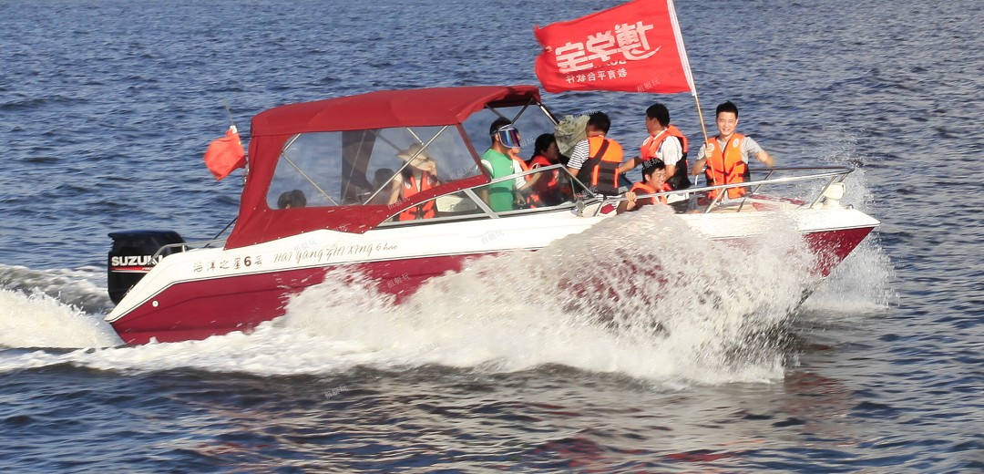 23英尺運動快艇 23英尺運動快艇