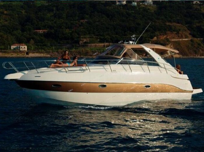 34英尺運(yùn)動游艇 34英尺運(yùn)動游艇