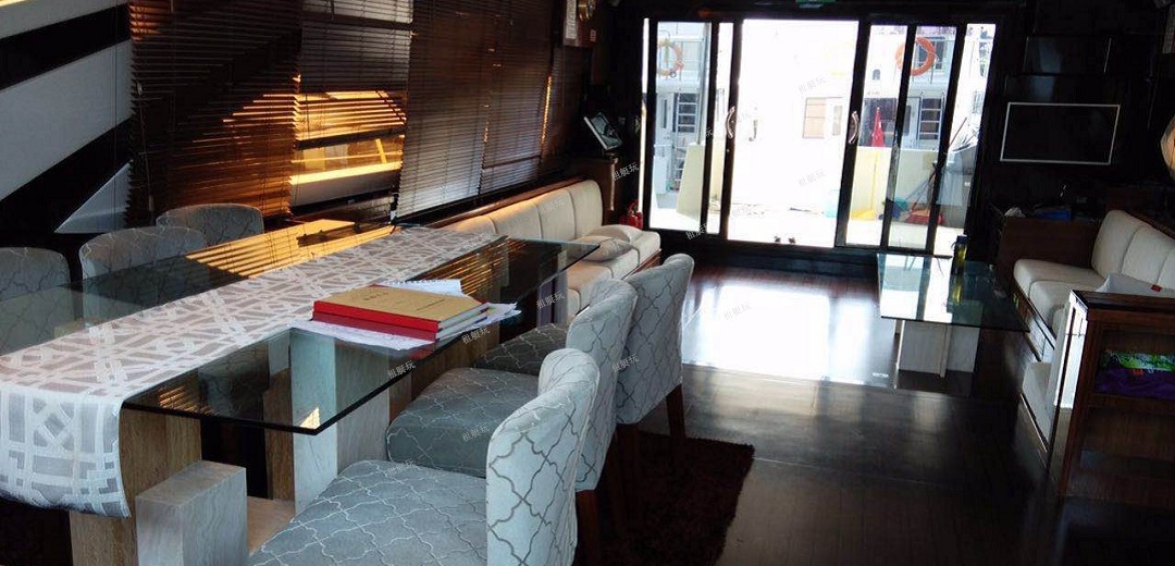 72英尺三層飛橋游艇