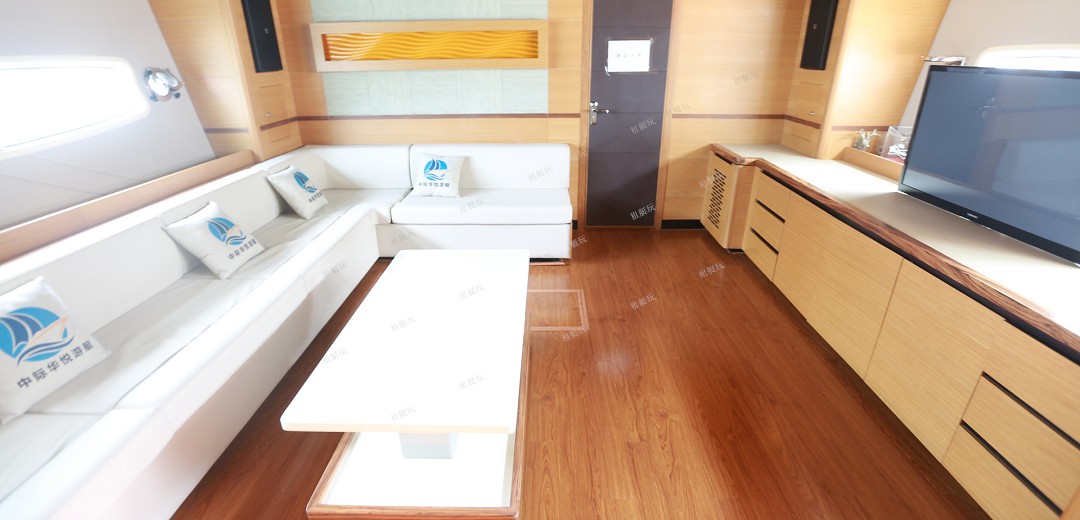 70英尺飛橋游艇 70英尺飛橋游艇