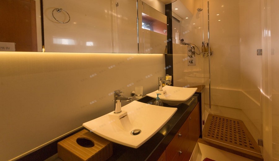 法國進口60尺豪華游艇 法國進口60尺豪華游艇